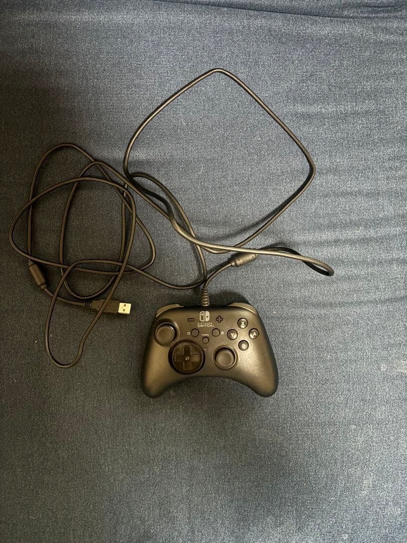 Nintendo Switch 本体Hori グリップコントローラー　ホリパッド