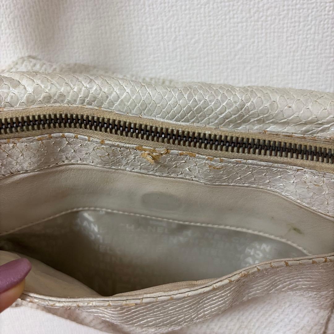 CHANEL ホワイトツイード ショルダーバッグ