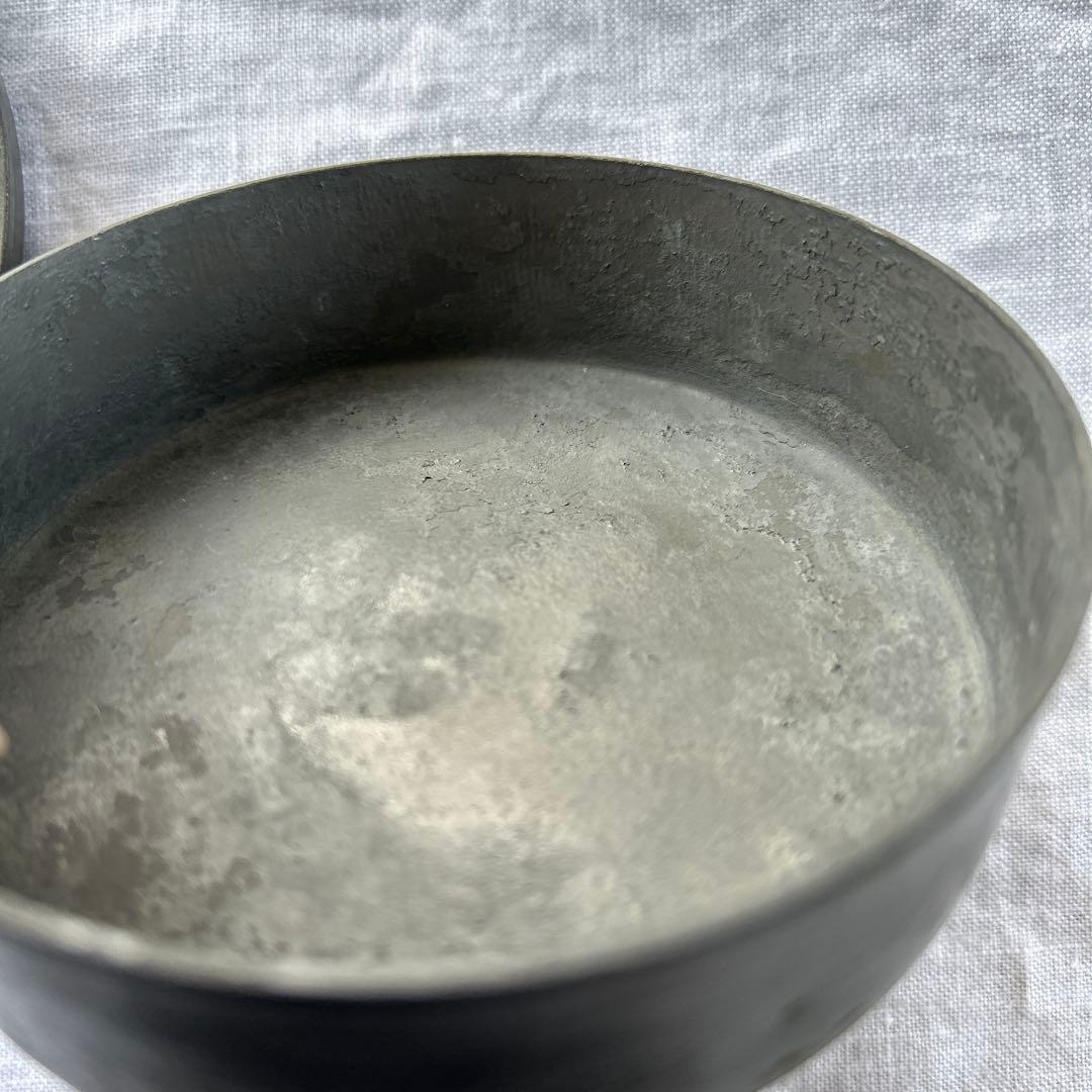 フランス アンティーク ピューター エタン 花リム 深皿と小物入れ　2点セット