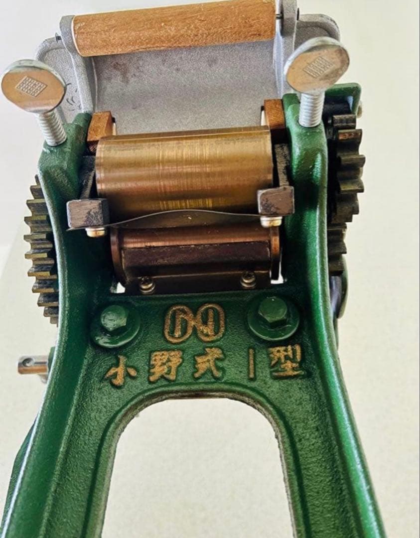 金属製の小野式製麺機