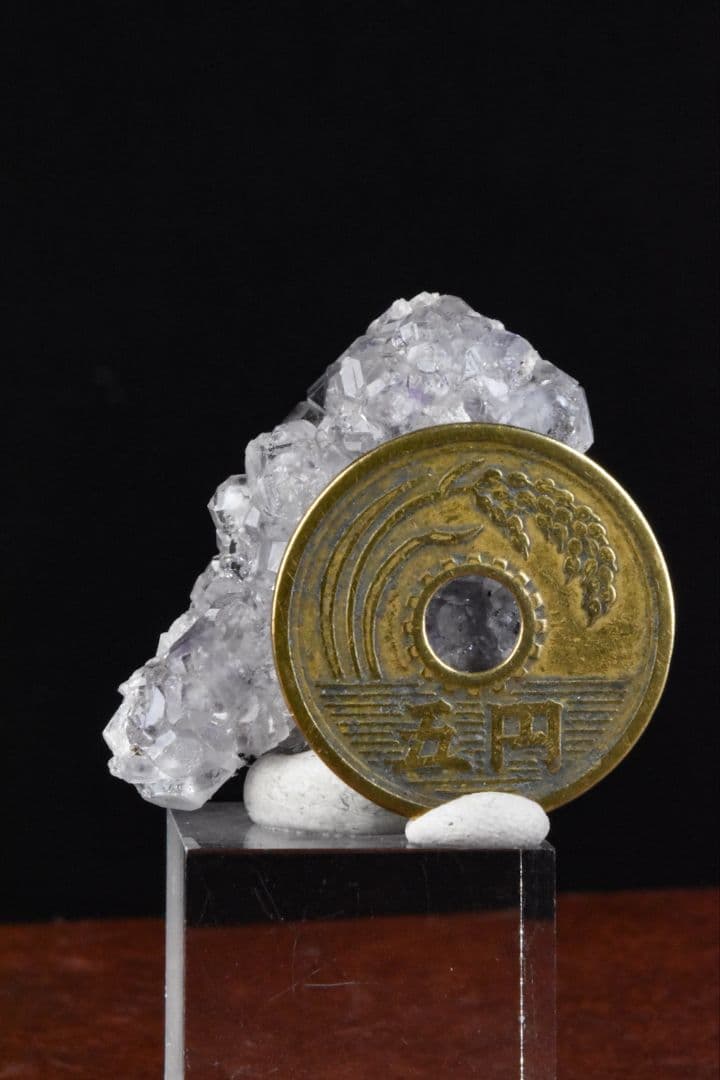 中国湖南省上堡(Shangbao)鉱山産 パープルフローライト