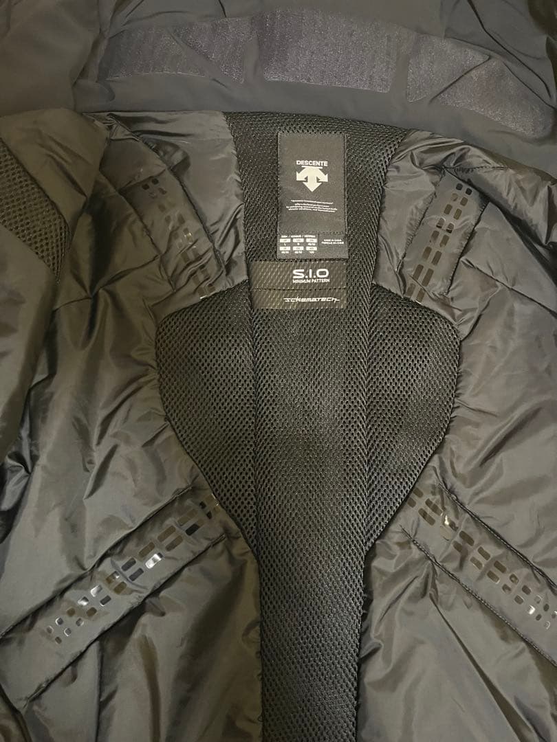 デサントスキーウェア L BLACK 【新品】【タグ付き、希少】