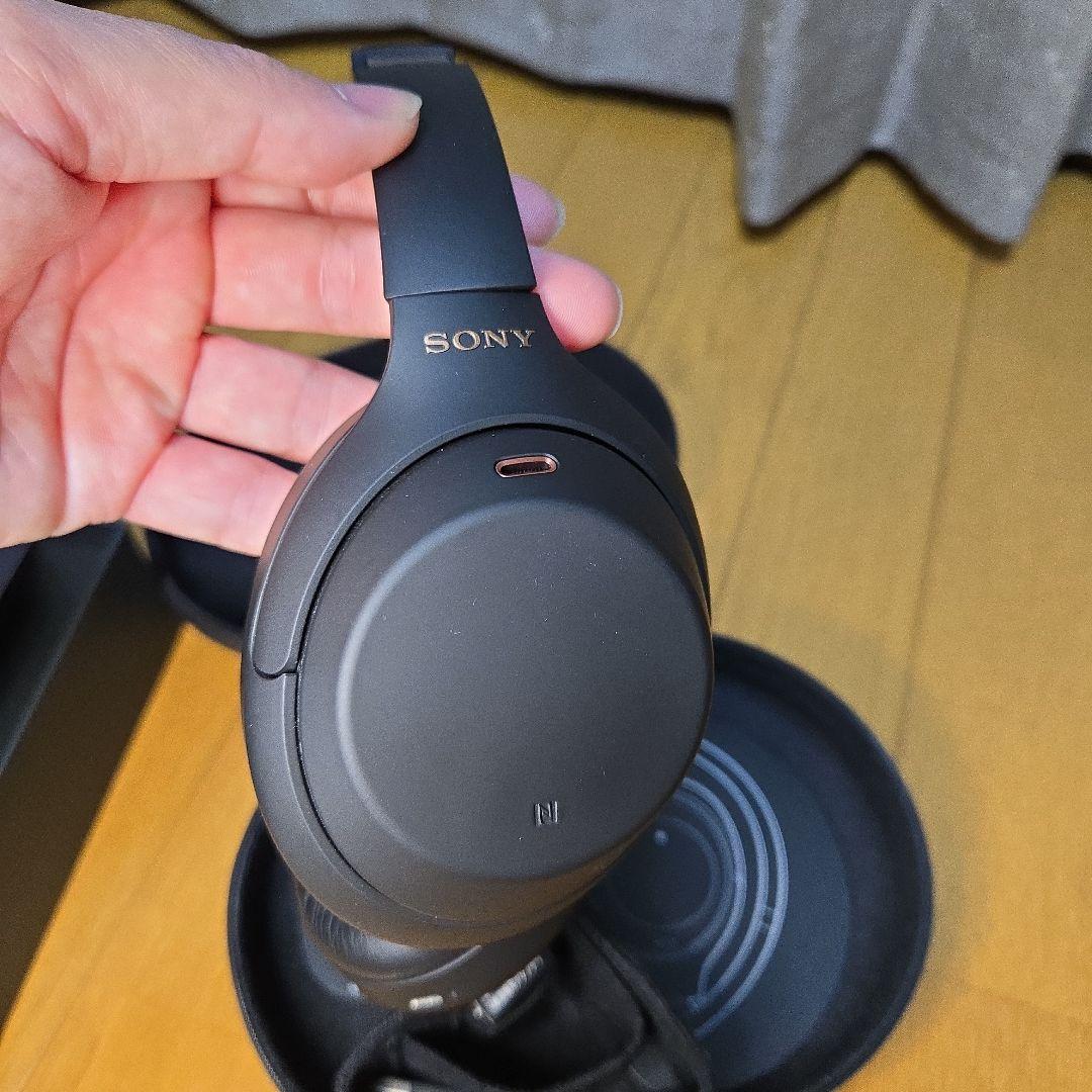 カネキ　美品　SONY WH-1000XM4 ワイヤレスヘッドホン