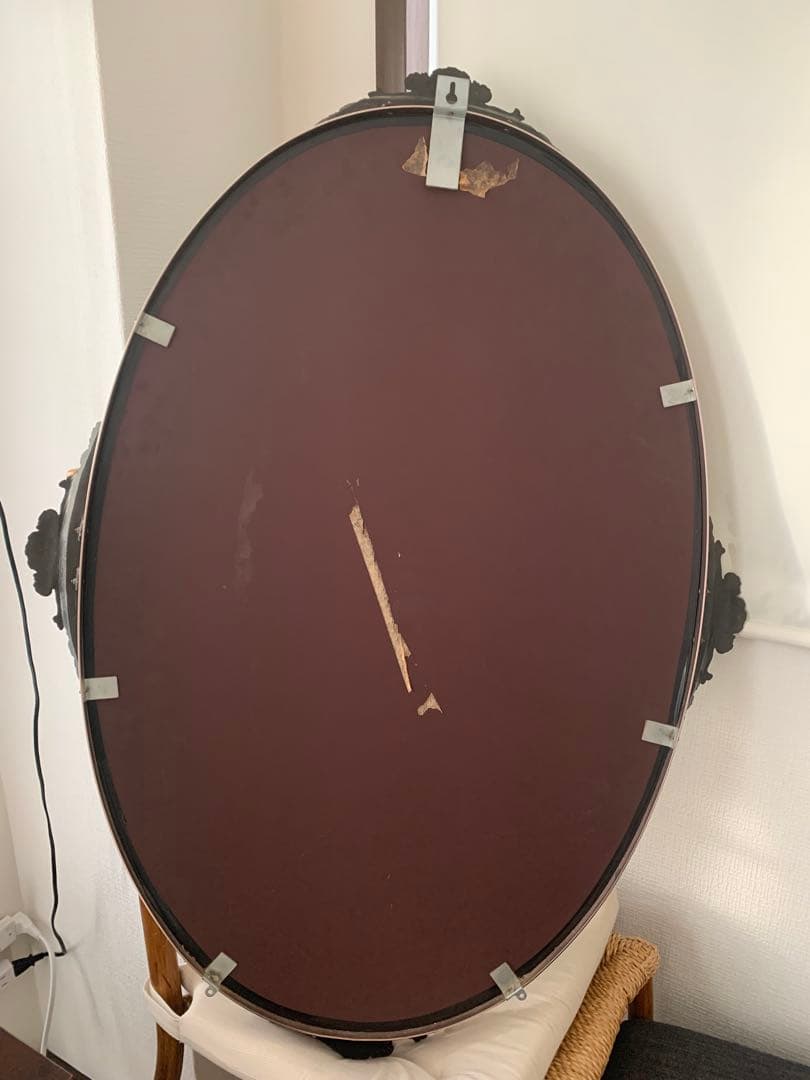 クラシック彫刻デザインの楕円形ミラー　アンティーク