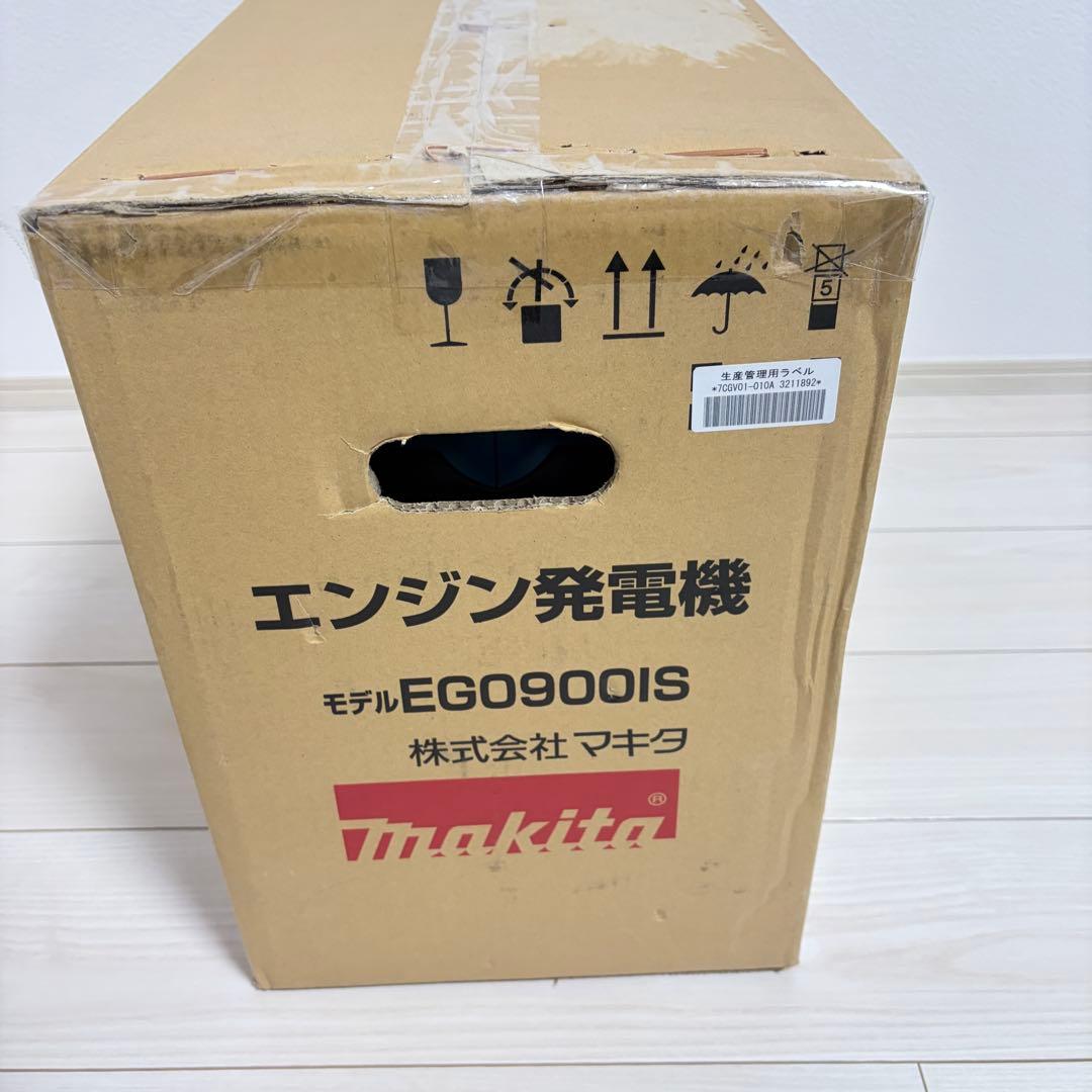 Makita エンジン発電機 EG0900IS 出力0.9k VA未使用品