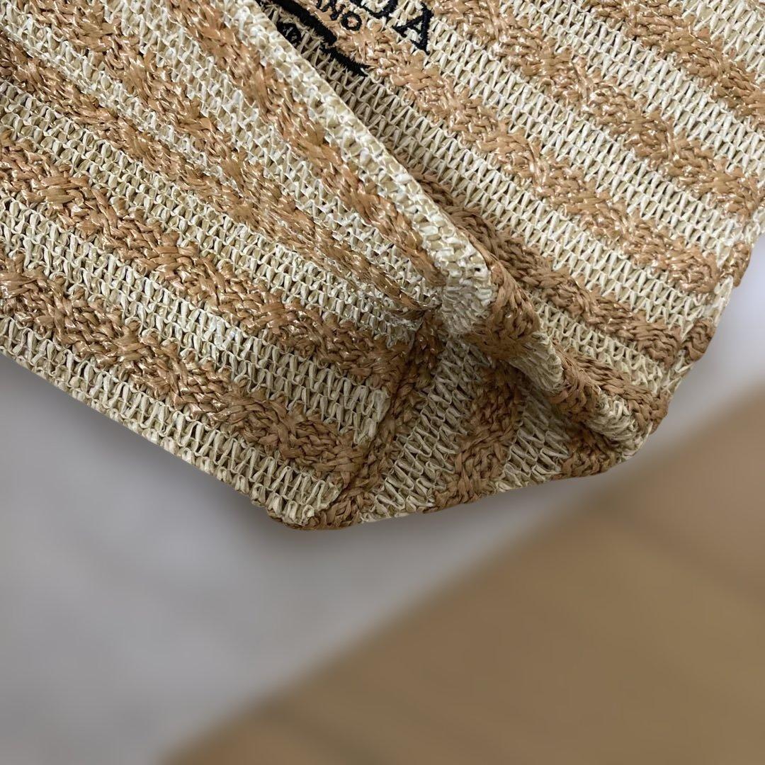 PRADA ノベルティカゴバック