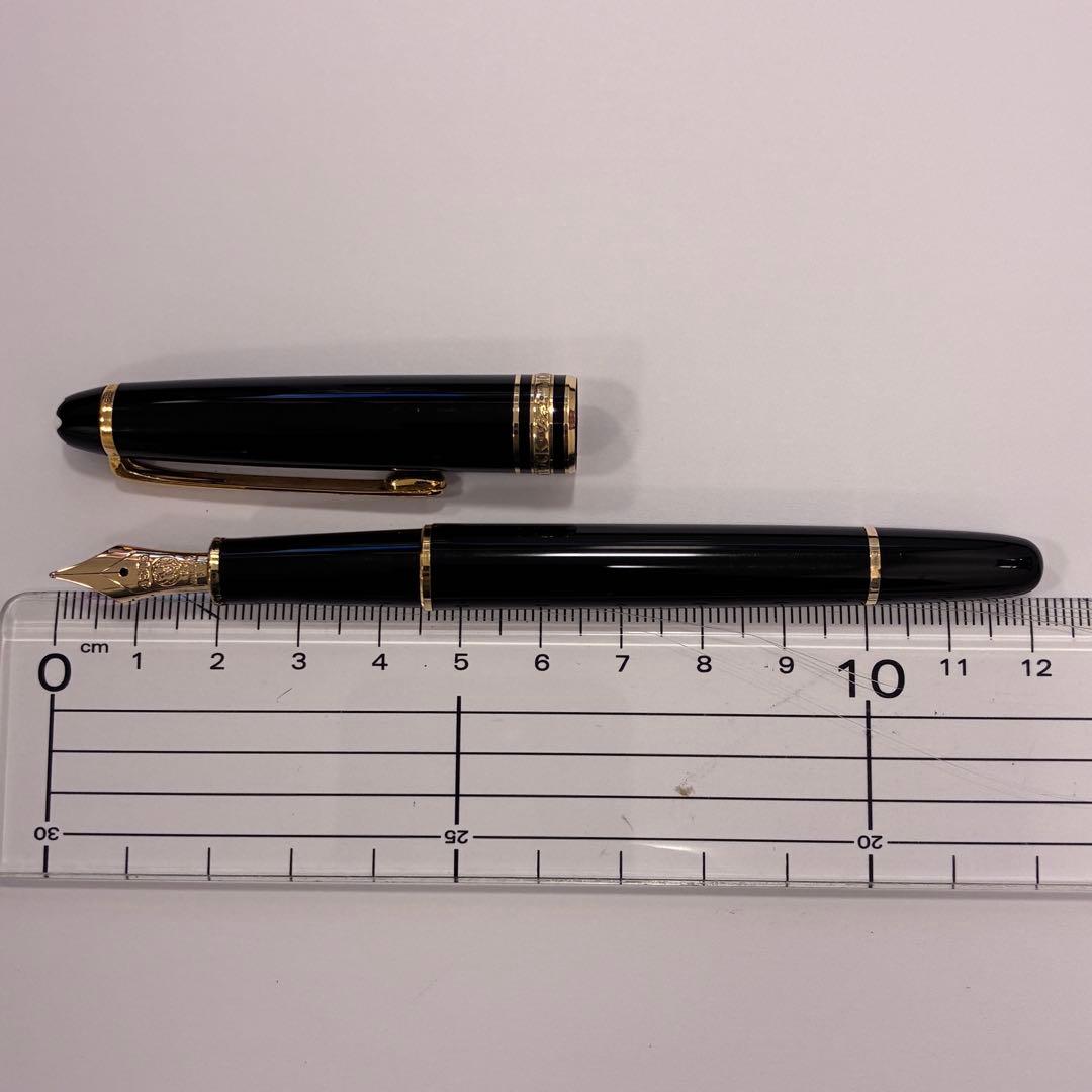 ◇MONTBLANCの万年筆とボールペンのセットです。