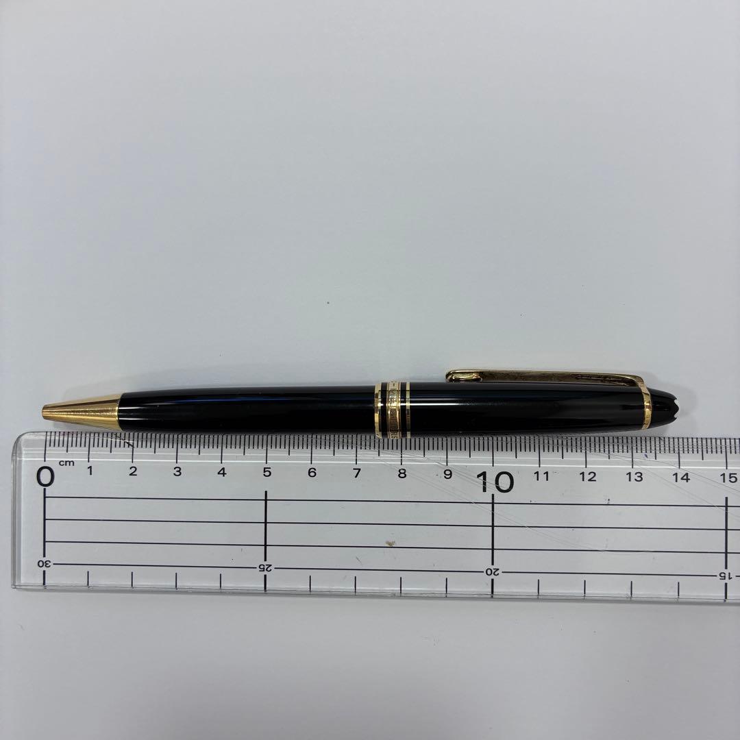◇MONTBLANCの万年筆とボールペンのセットです。