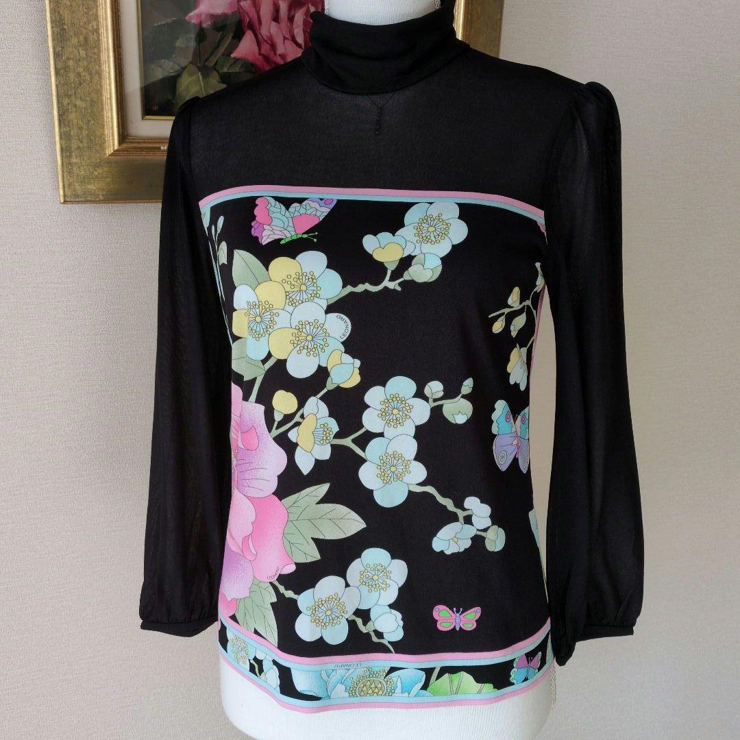 レオナール花柄 黒長袖トップス