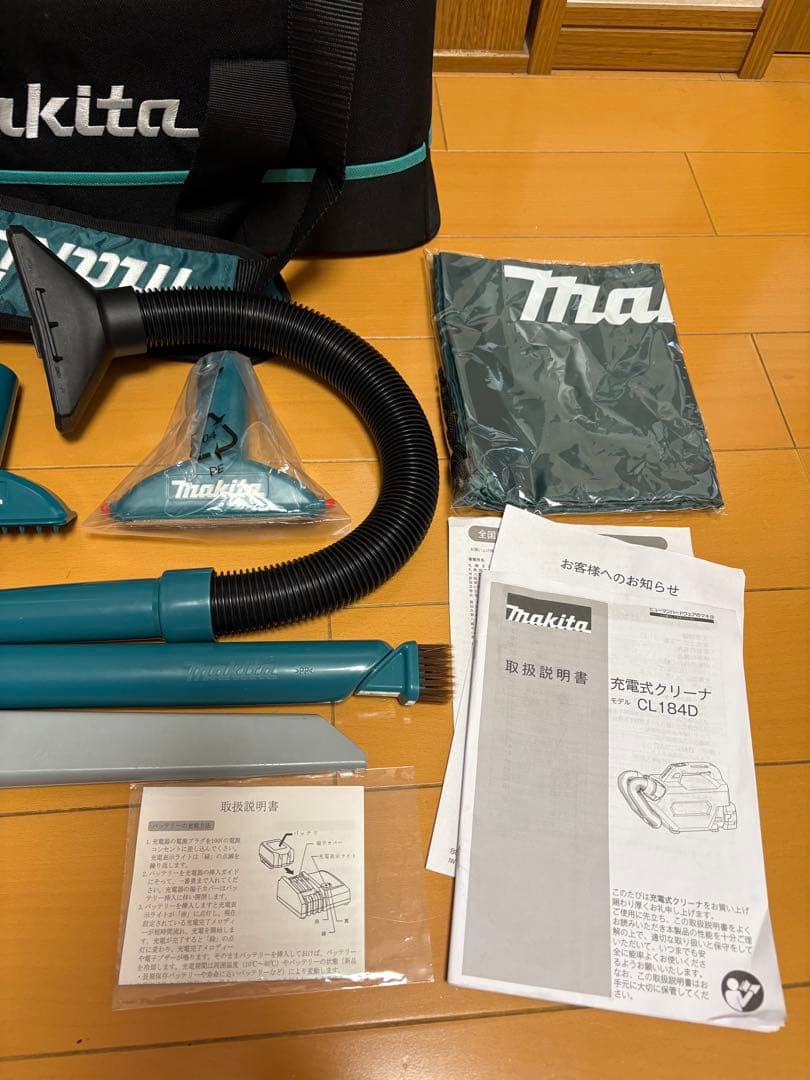 あ*〜様 Makita 充電式クリーナCL184D ／充電器DC18RF／BL1