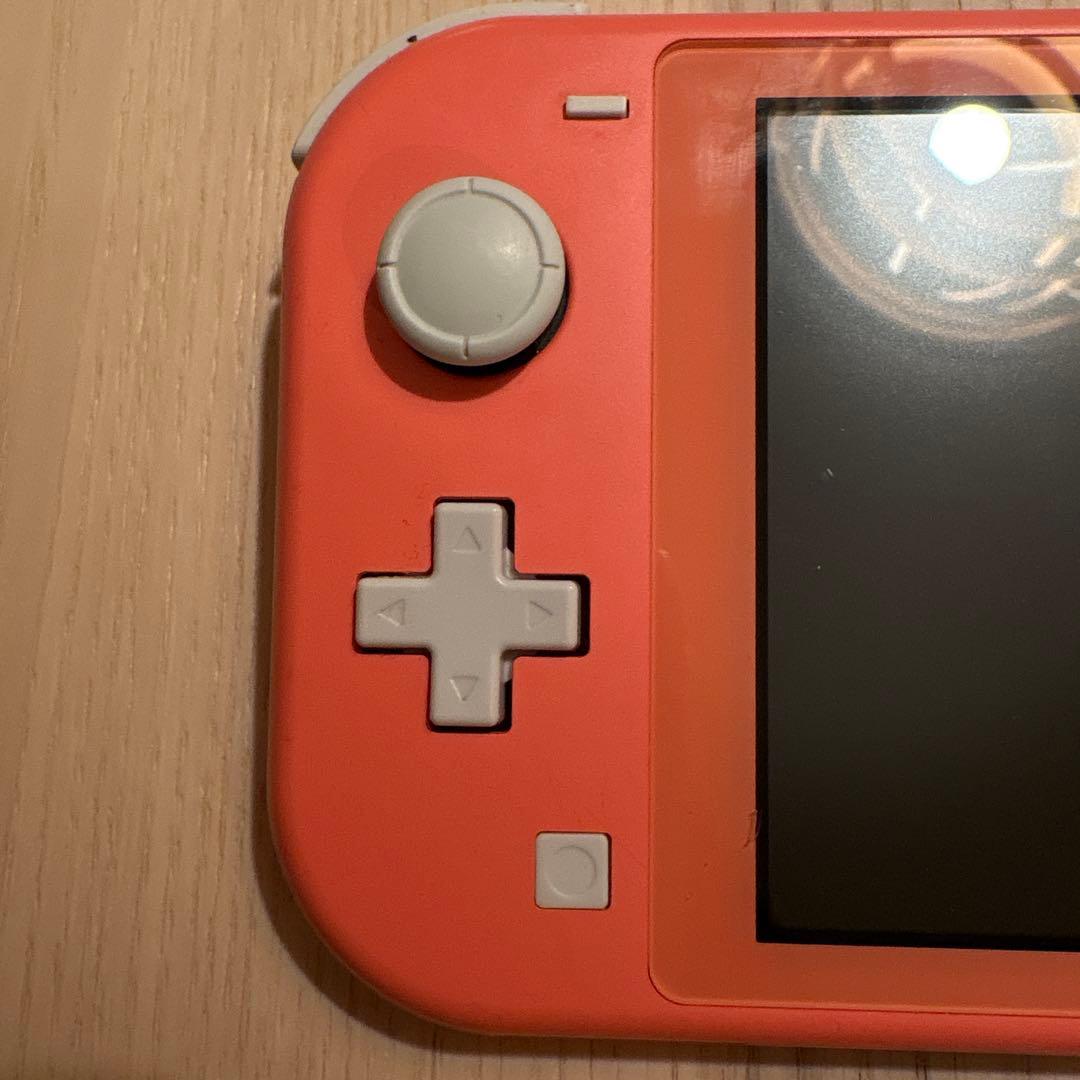 Nintendo Switch Lite 　コーラル
