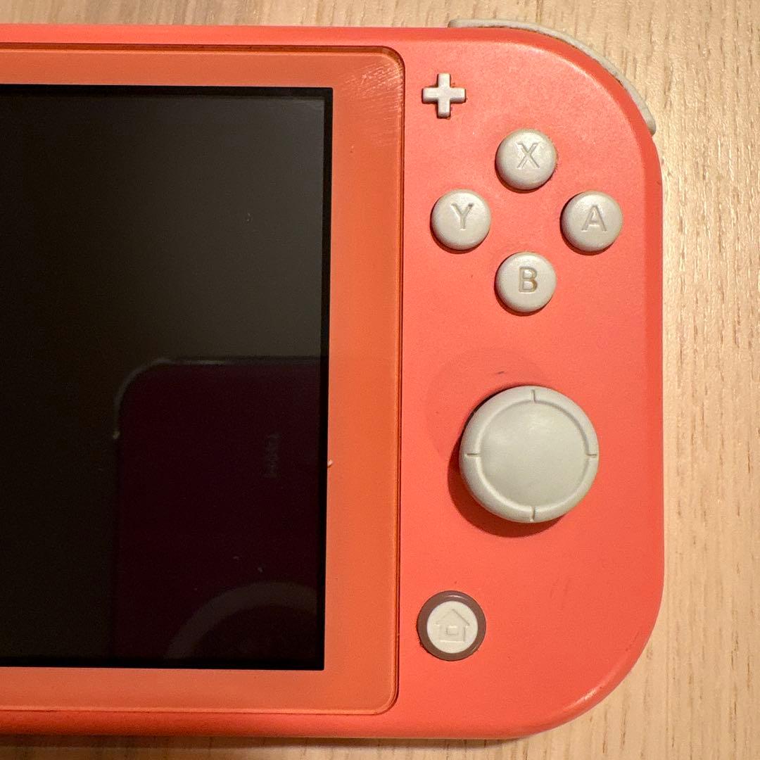 Nintendo Switch Lite 　コーラル