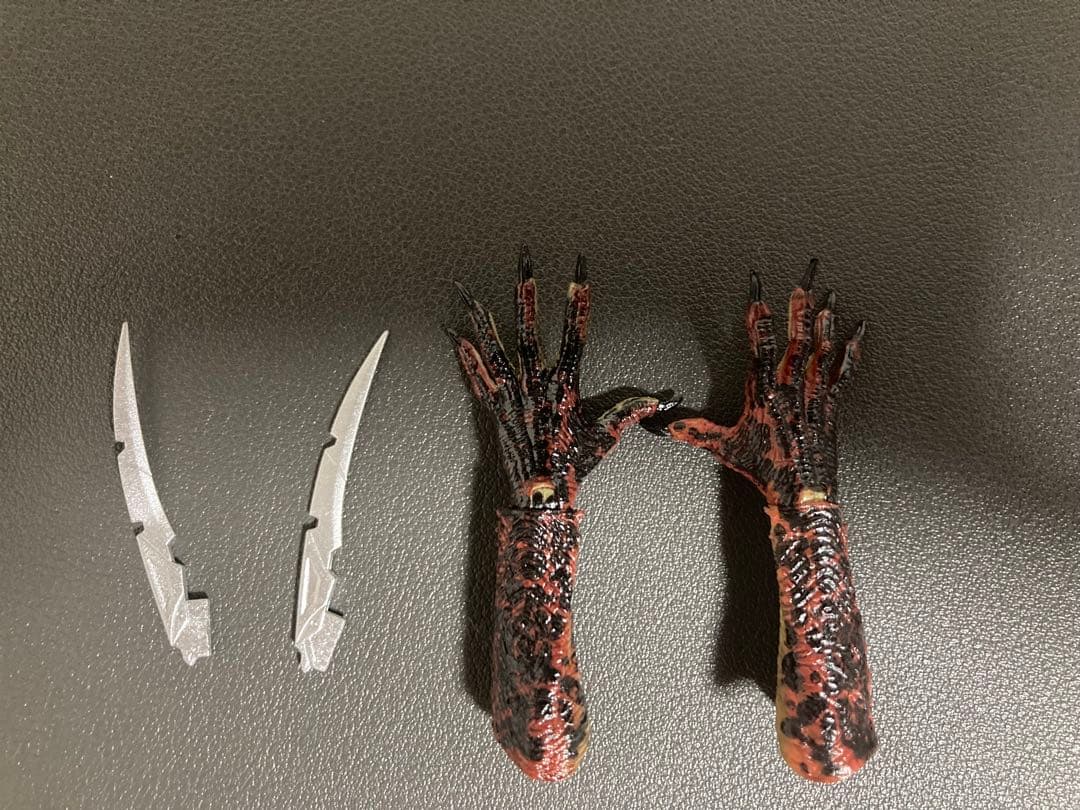 ネカ　NECA フジティブ　プレデター