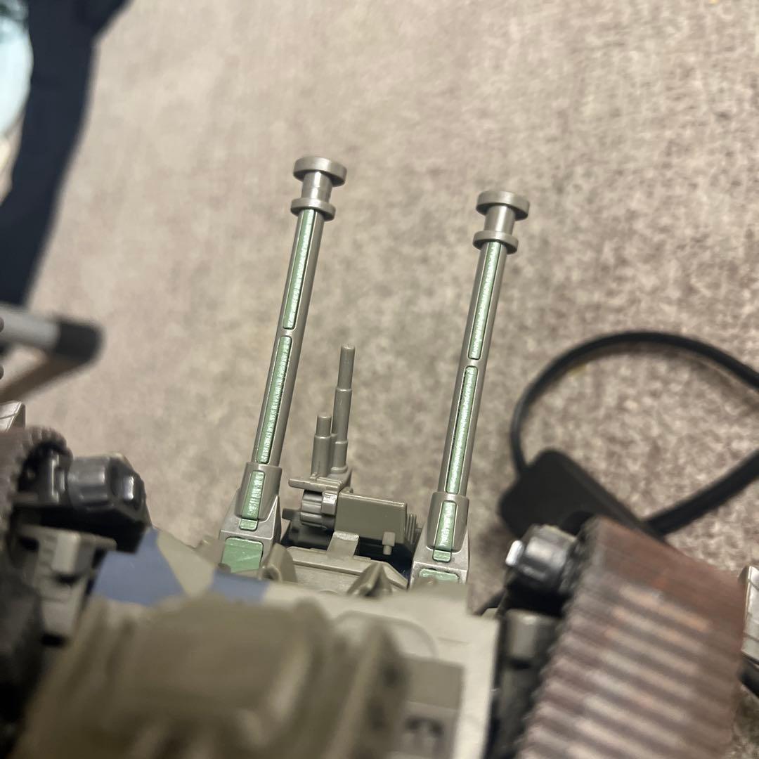 トランスフォーマー MPM-15 ブロウル 空洞充填部品が入っている