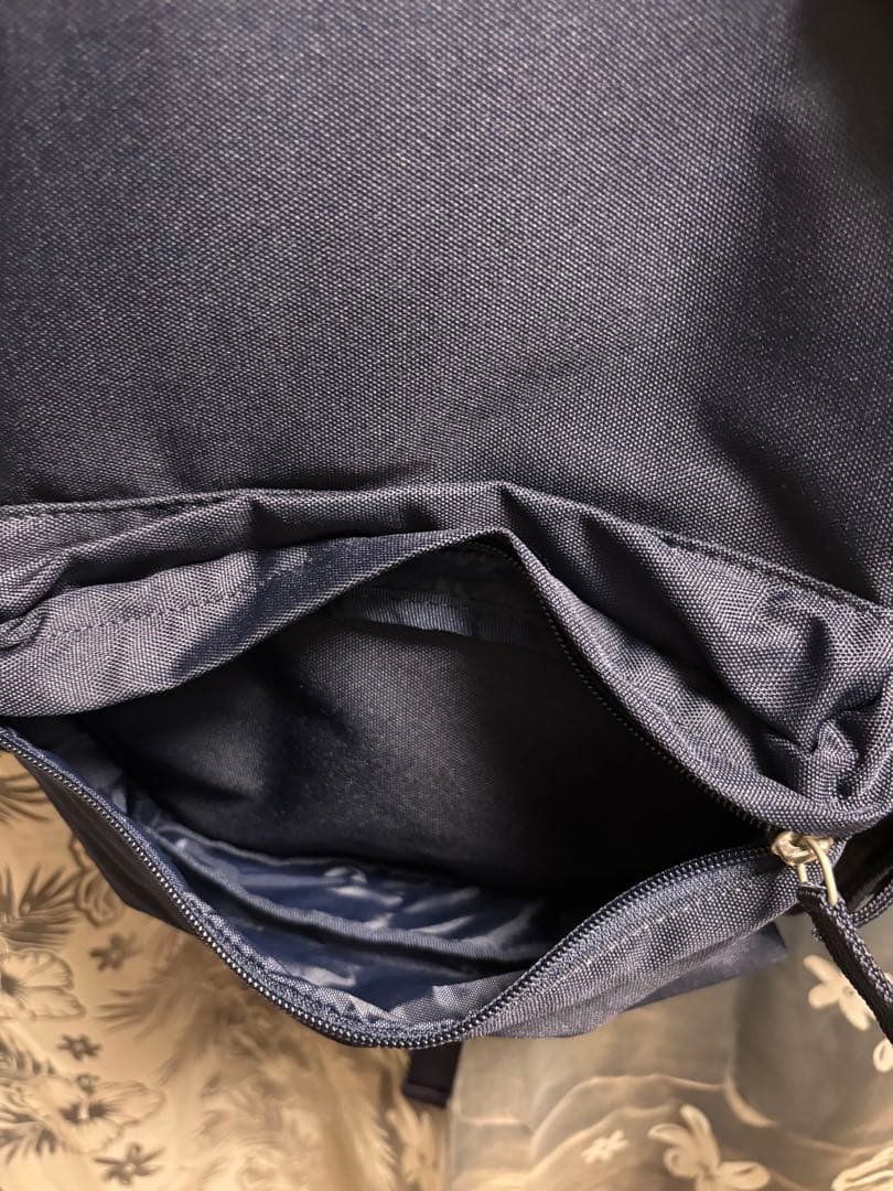 値下げ中　新品　タグ付き　ポロラルフローレン 刺繍　リュック　ナイロン　紺