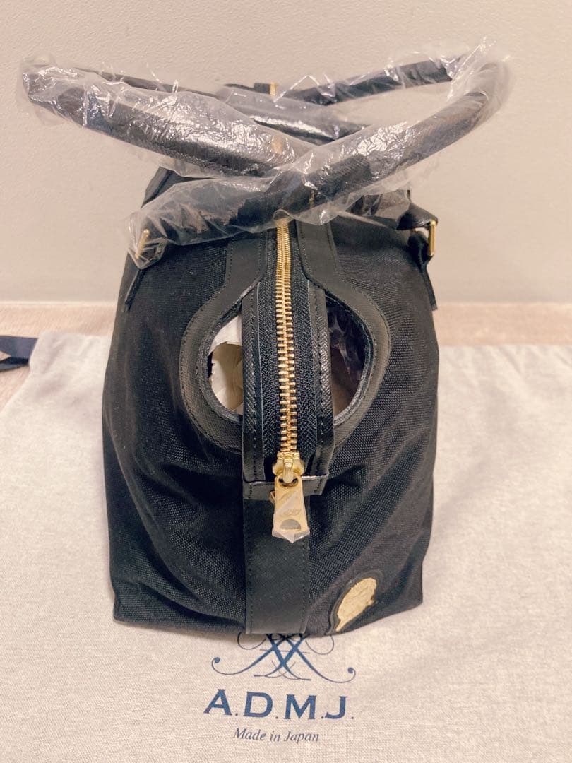 ADMJ ショルダーバッグ　ロゴプレート ナイロン アクセソワ 新品未使用