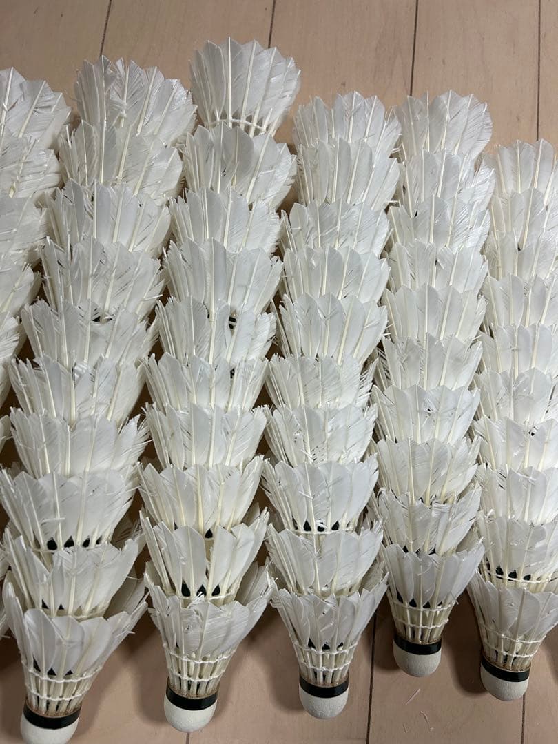 【中古】バドミントン　シャトル　130個