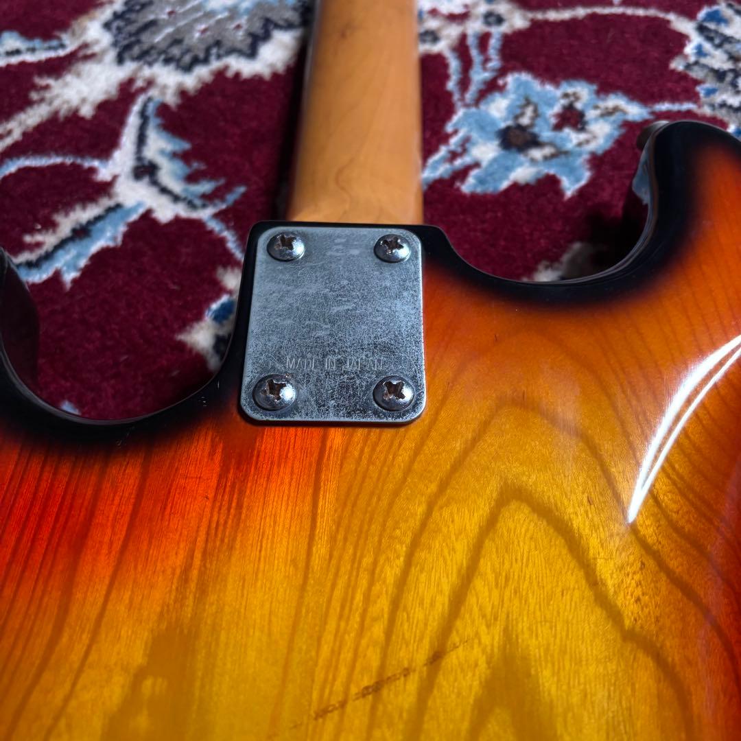 YAMAHA SR400 ストラトキャスター　ジャパンビンテージ　サンバースト