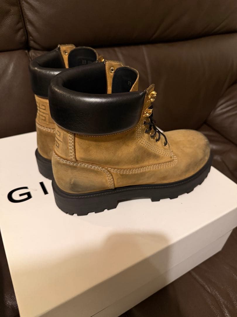 K*I様 GIVENCHY 24AW Trekker