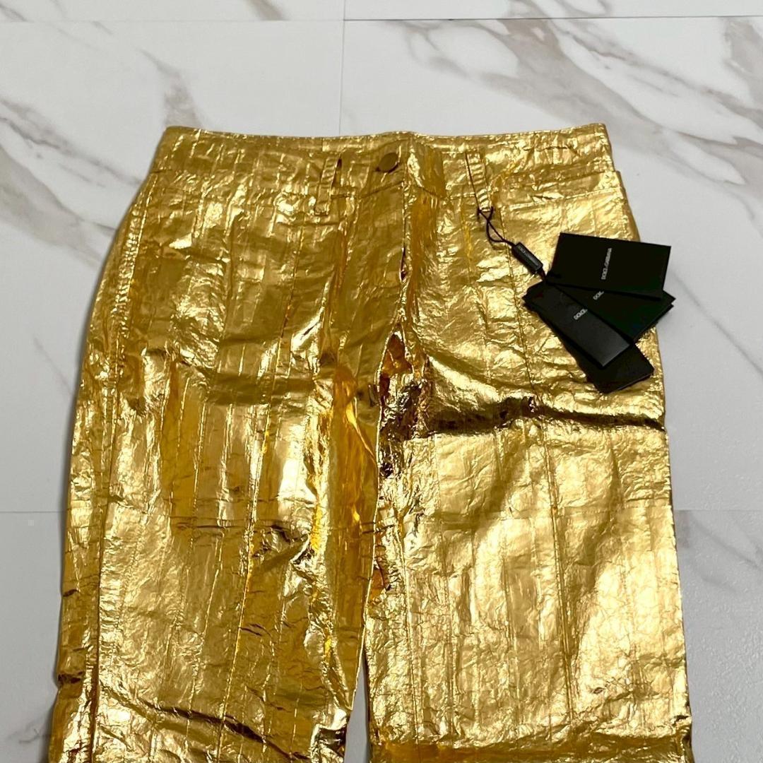 未使用　ドルチェ&ガッパーナ　メタリックゴールド　レザーパンツ　うなぎ革　金色