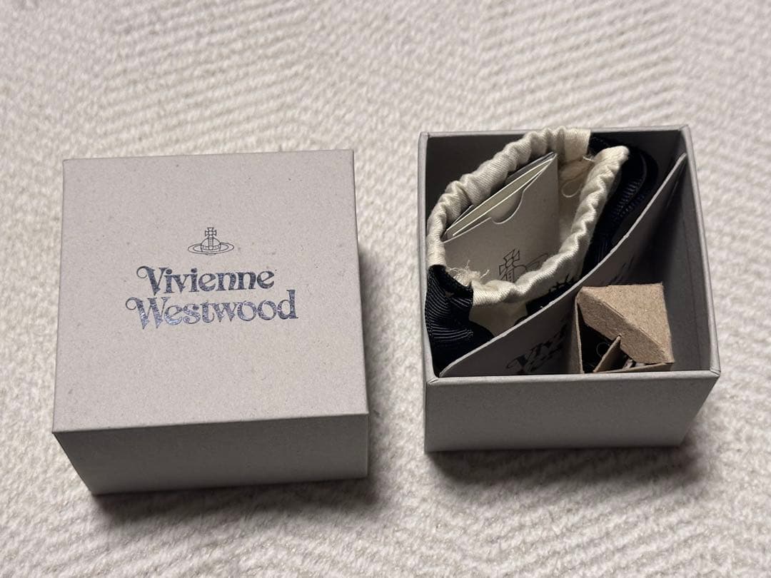 Vivienne Westwood ピアス ま