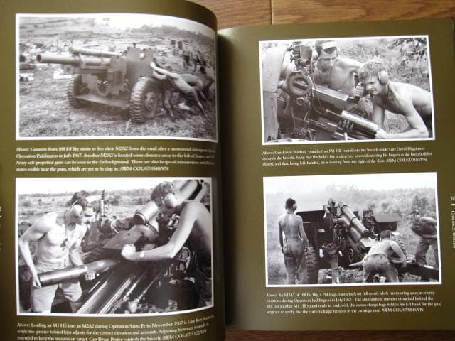 Mud & Dust: Australian Army Vehicles ＆