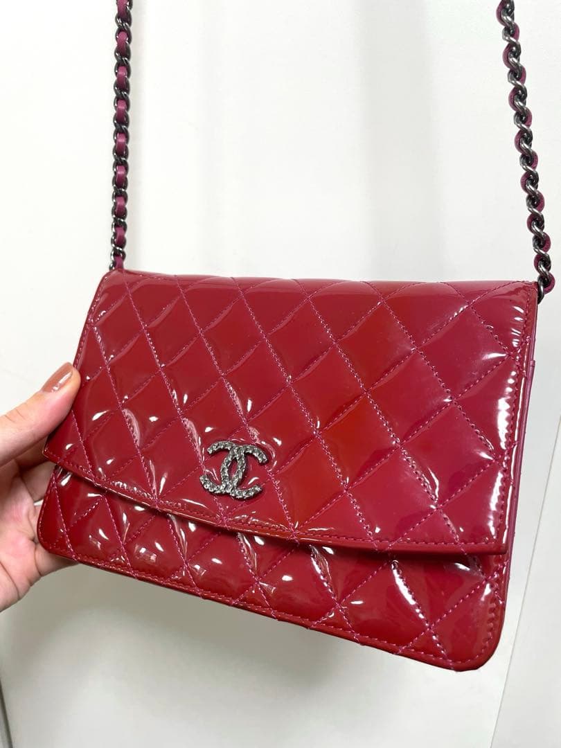 CHANEL シャネル　ショルダー　チェーンウォレット　パテント