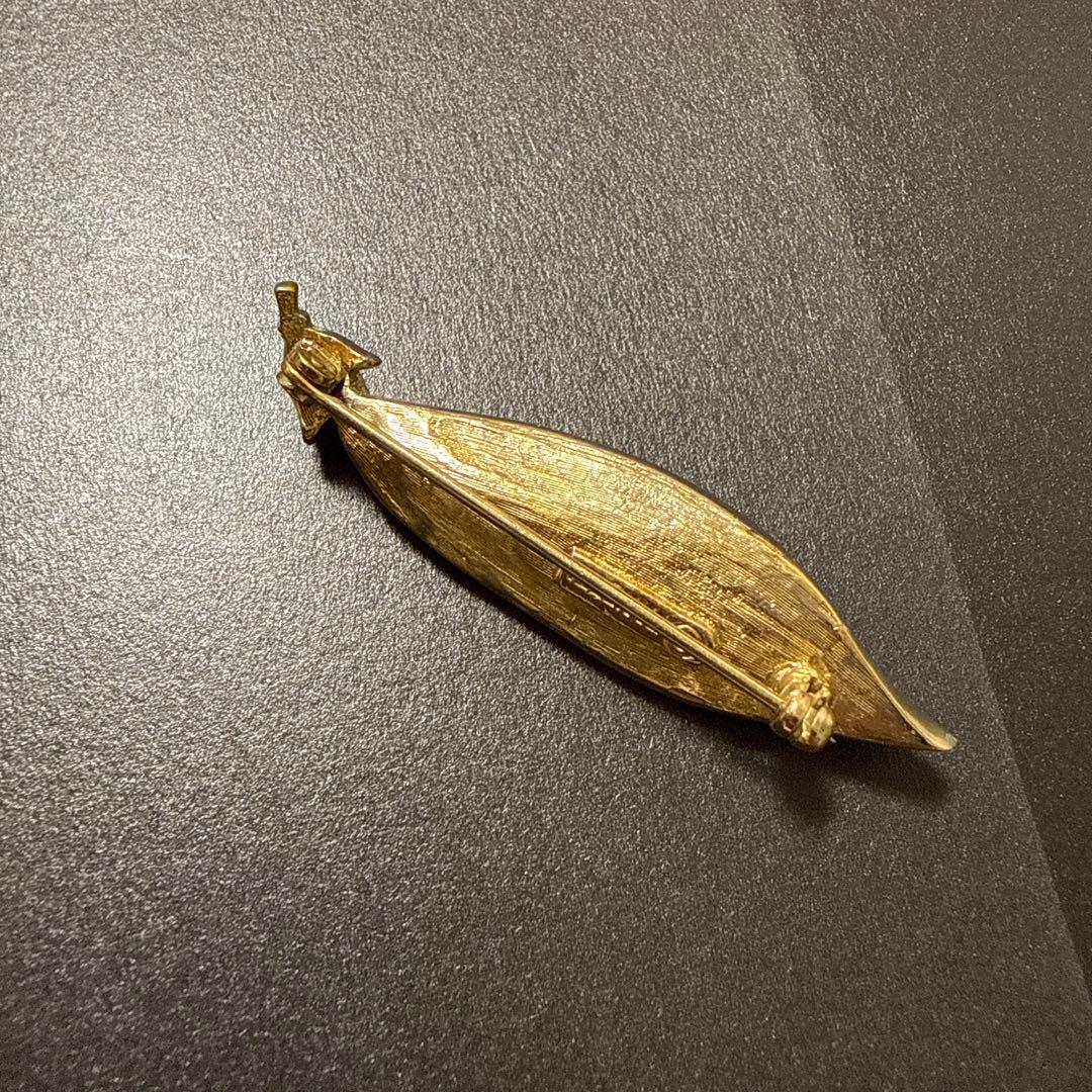 PANETTA ブローチ　えんどう豆