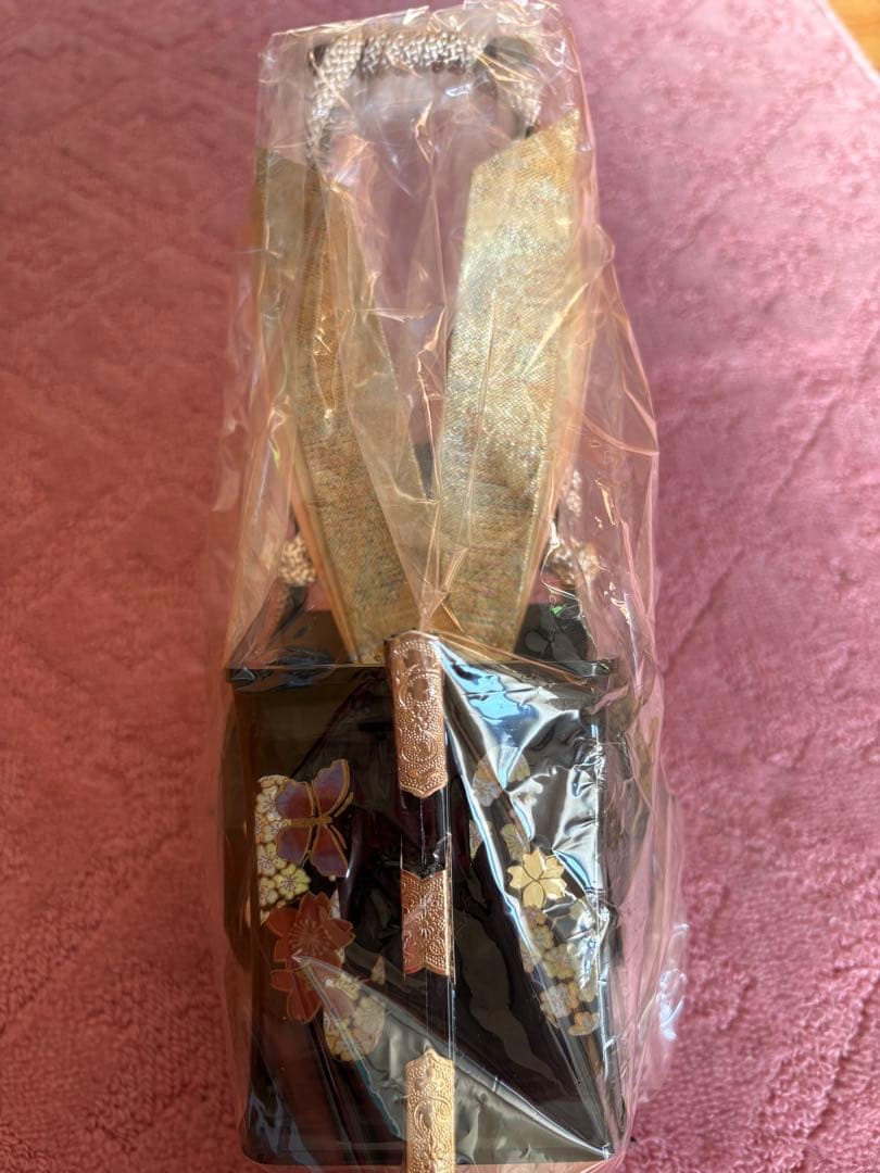 ひな祭り飾りセット 黒地 花模様　勢玉　3段飾り雛道具　おひな様付属品