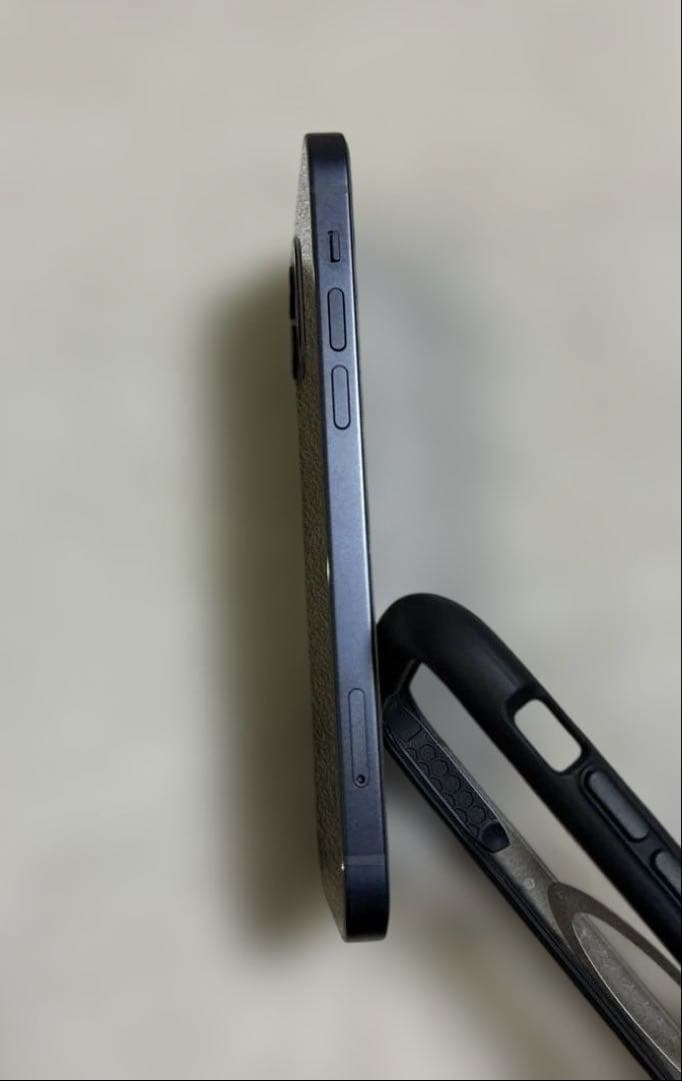 美品☆iPhone12 256GB ブラック iFaceケース フィルムつき