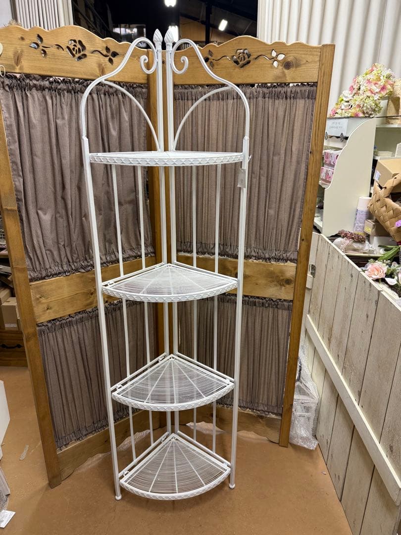 アクシス アイアンコーナーシェルフ ラック ホワイト 未使用新品 店舗や事務所に