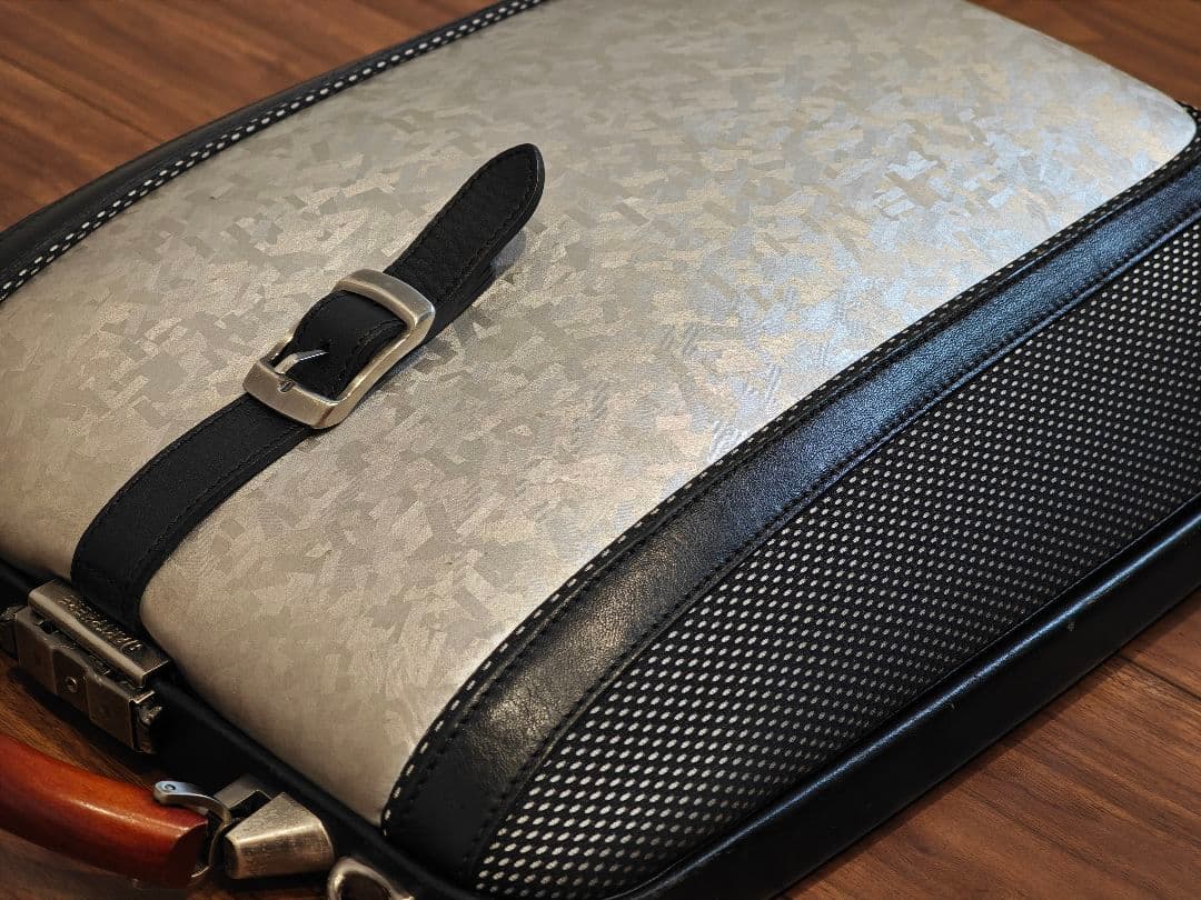 ARTPHERE ニューダレス ドン・ジョバンニコレクション　ダレスバッグ　限定