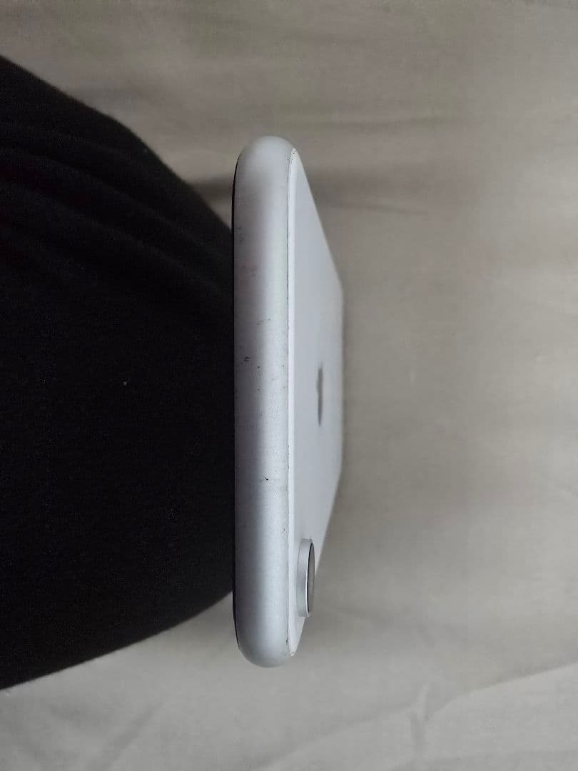 iPhone XR 128GB ホワイト 箱 イヤホン付