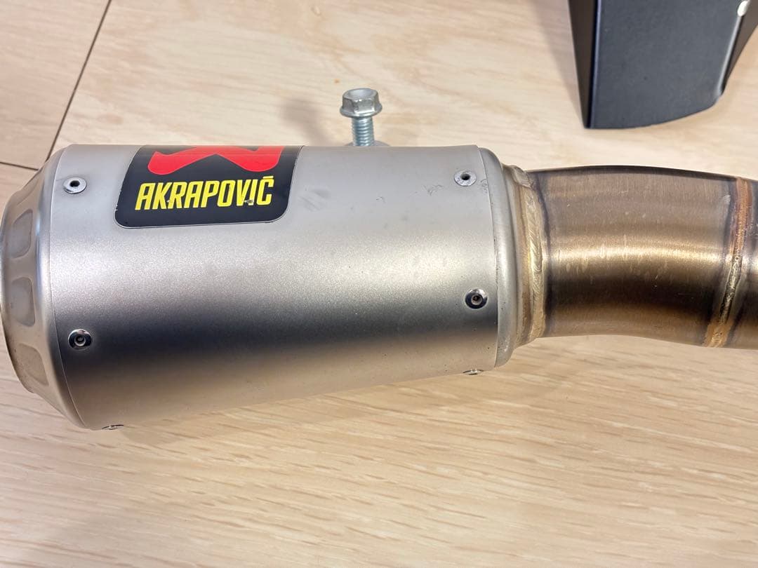 AKRAPOVIC スリップオンマフラー MT25 YZF-R25