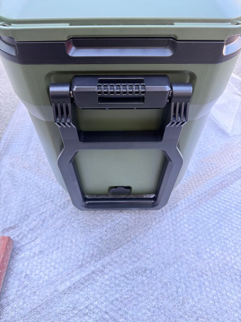 【美品】 HiKOKI 保冷庫 冷蔵庫 UL18DB コードレス 保冷庫 緑