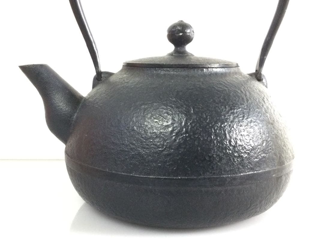 南部鉄器 鉄瓶 容量2L 盛榮堂造 打出の小槌図 縁起物 L336