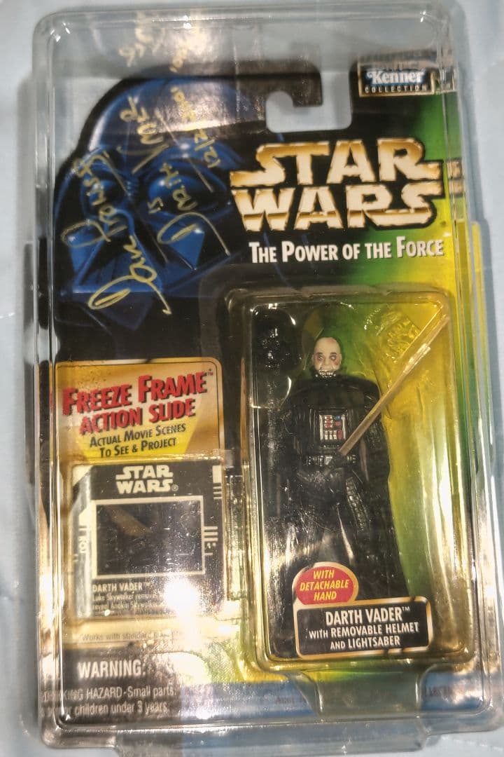 スターウォーズ　ダース・ベイダー　デビットプラウズサイン入りフィギュア美品