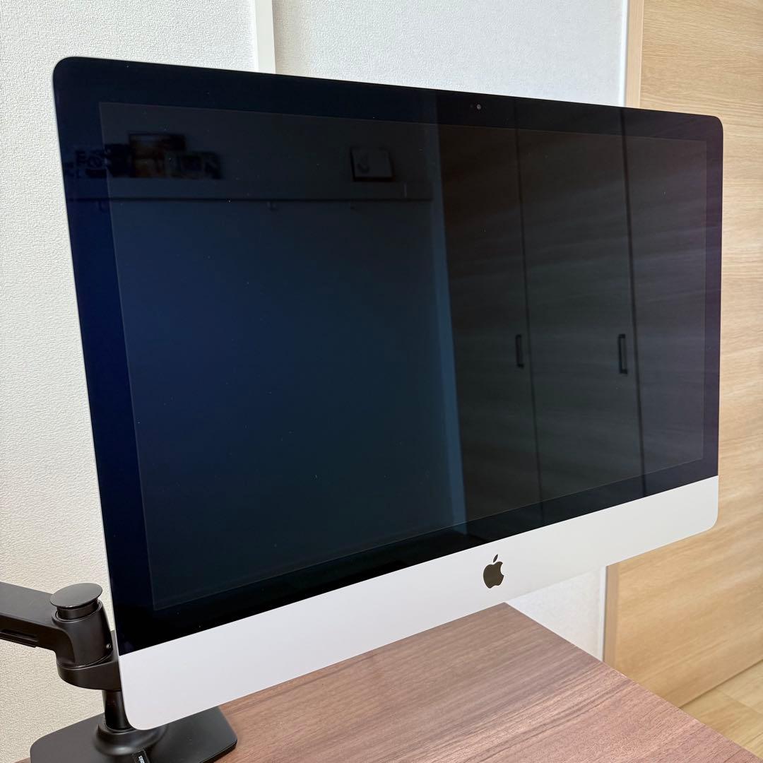 iMac 27inch 2020 Retina5K VESAマウントアダプタ搭載