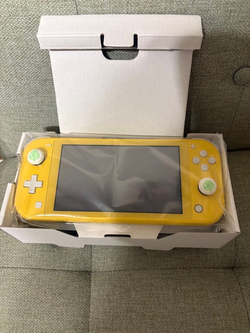 Nintendo switch lite イエロー