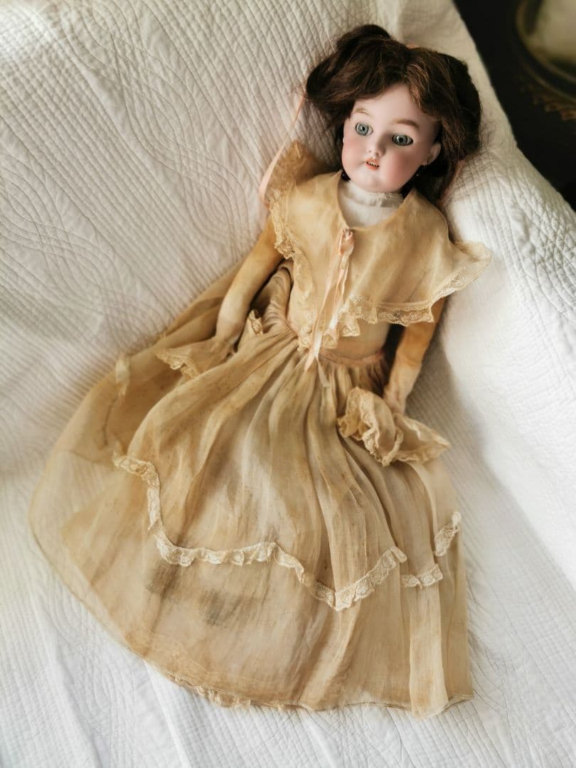 アンティーク ドイツ ビスクドール グレイッシュブルーアイ オーガンジードレス