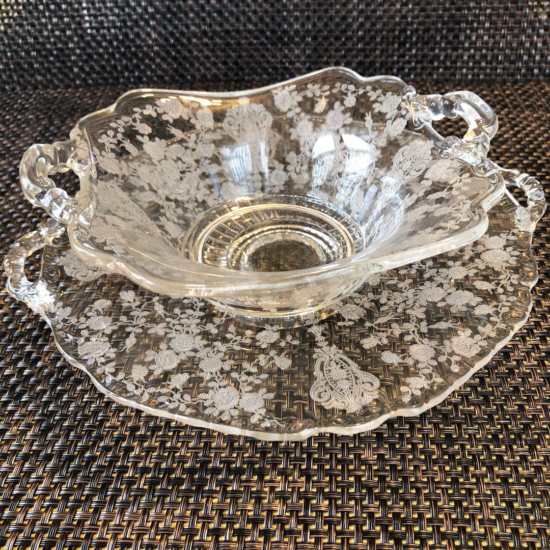 ケンブリッジ　ローズポイント　ハンドル付きボンボンボウルとボンボンプレート