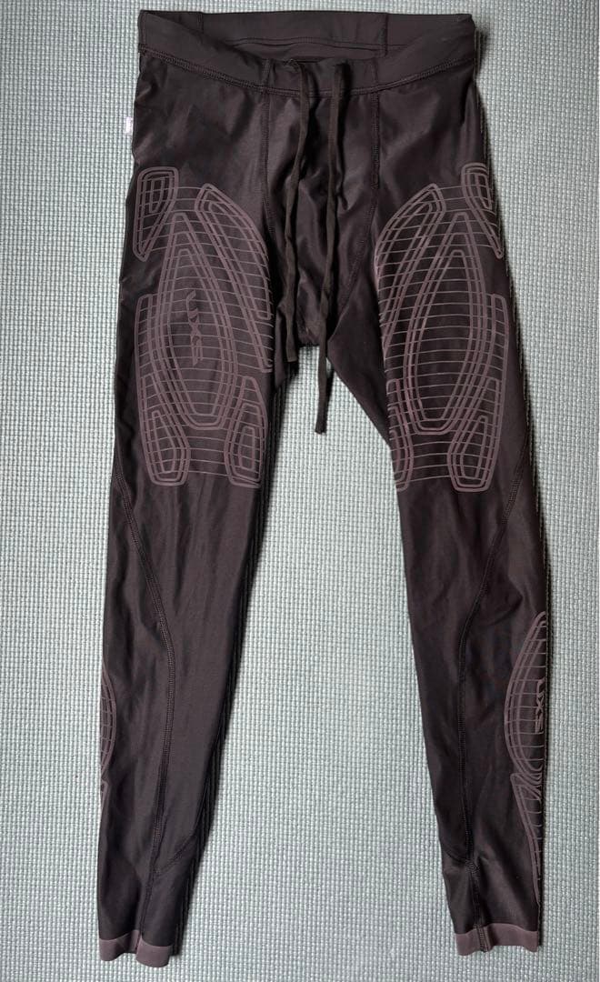 2xu ツータイムズユー mcs コンプレッションタイツ　スパッツ skins