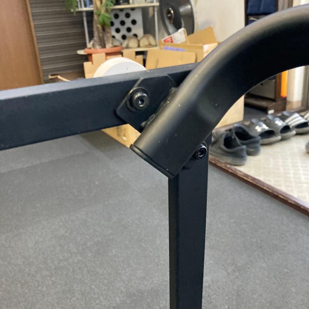 ガラス製円形模様テーブル