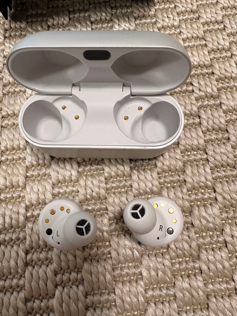 【専用】【ジャンク品】Technics EAH-AZ100 ワイヤレスイヤホン