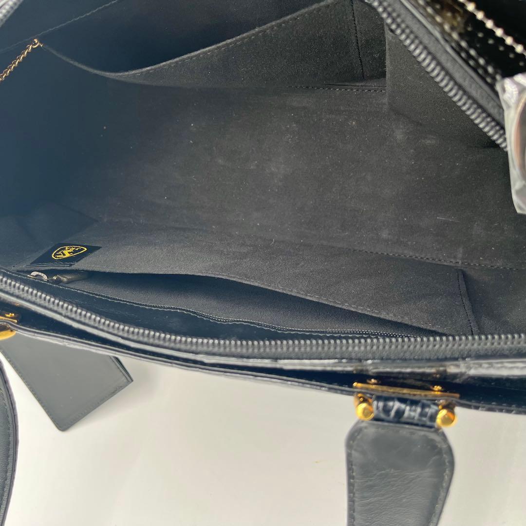 美品◎JRA認定 シャイニングクロコ ハンドバッグ センター取り 黒 明日香