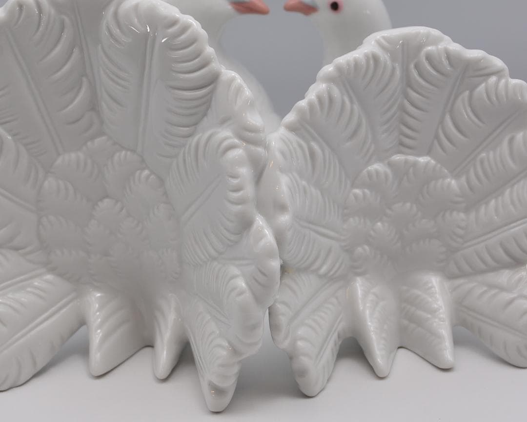 鳩のペア　★リヤドロ　スペイン　ポーセリン　光沢仕上げ　絶版　ヴィンテージ