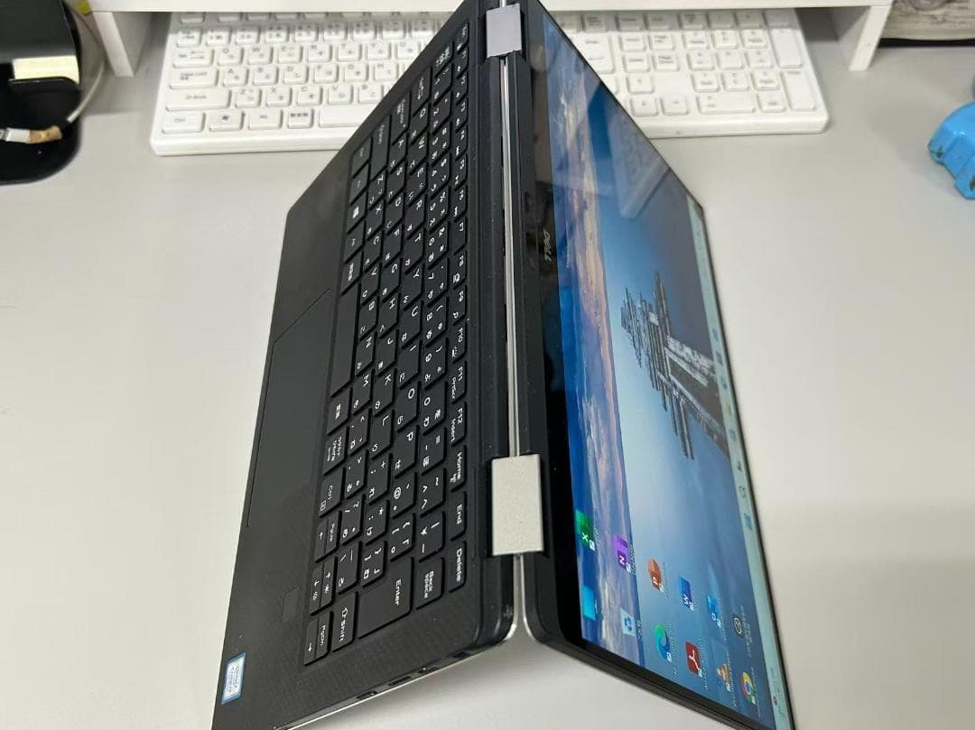 DELL XPS 13 9365 / i5-7Y75 / タッチパネル機能搭載
