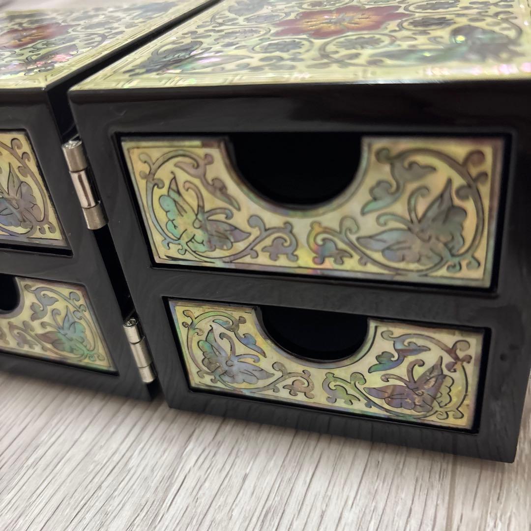 螺鈿細工 宝石箱　ジュエリーボックス 小物入れ　アクセサリーケース　ピンク系　蝶