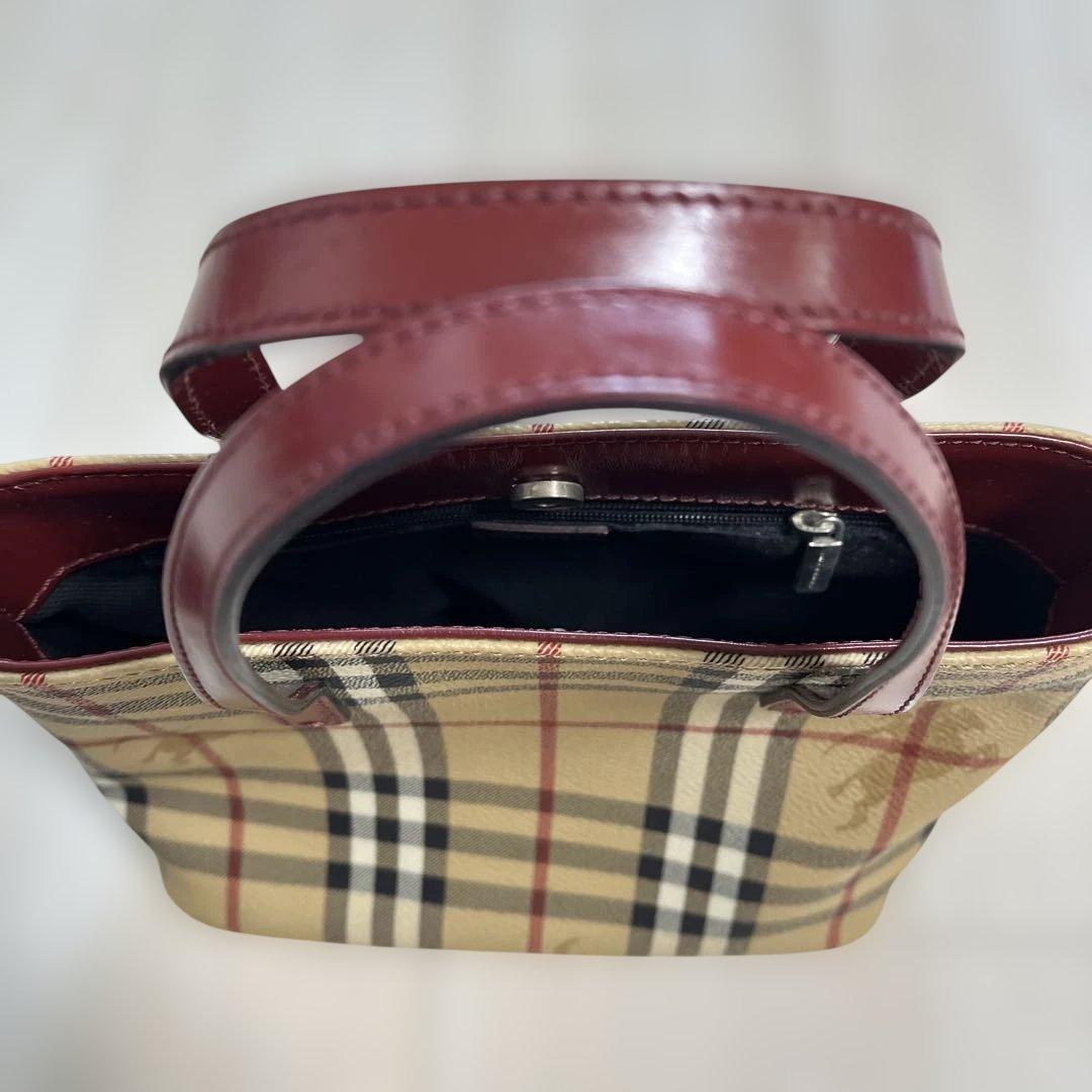Burberry バッグ　革