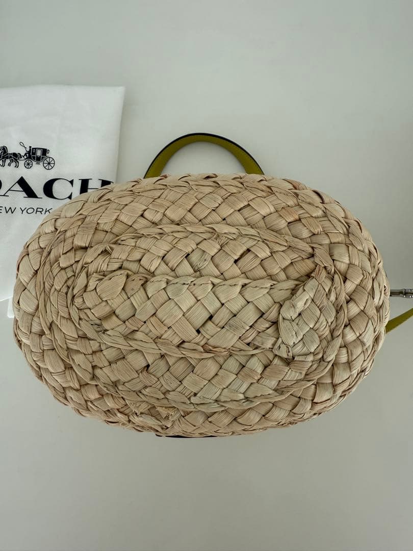 美品　COACH かごバッグ ベージュ/グリーン